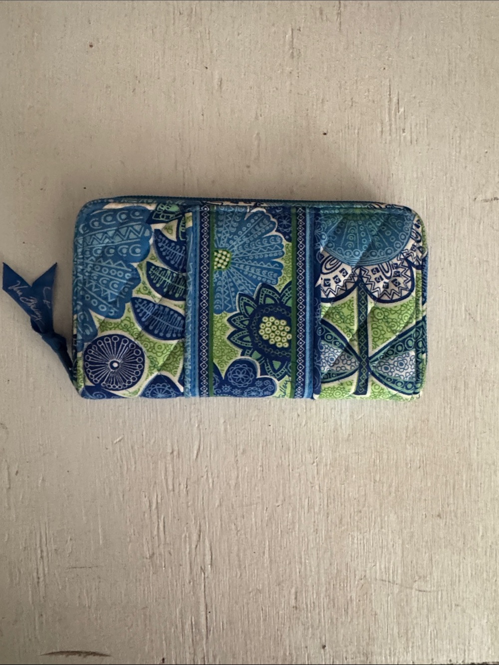 Vera Bradley Blue & Green Floral Doodle Daisy Quilted Zip-Around Wallet